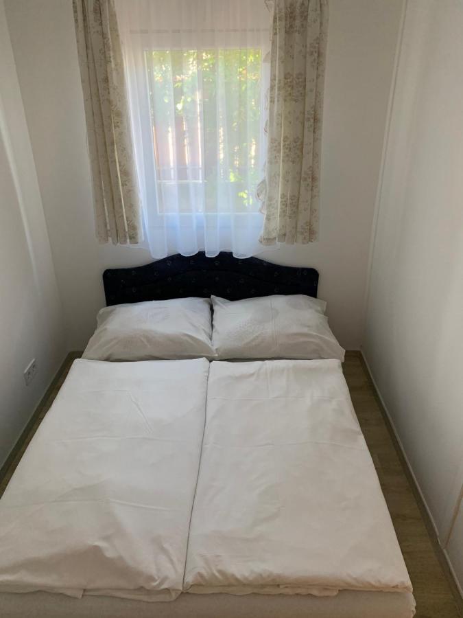 Sostofurdo Mineral Apartman Crystal מראה חיצוני תמונה